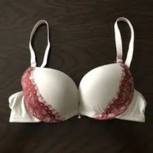 NWT Push Up Padded Underwire